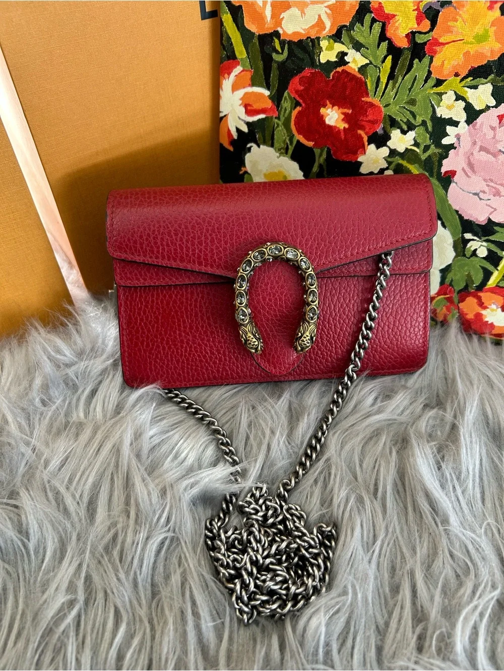 Red Leather Shoulder Bag with Decorative Gold Accent - Picture 4 of 5